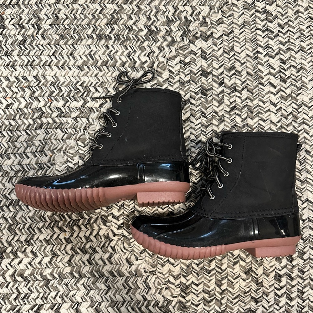 Black rain/snow boots